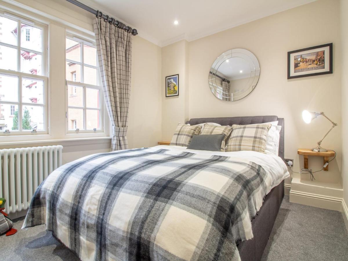 Luxury Royal Mile Apartment By The Castle - Sleeps 4 Эдинбург Экстерьер фото